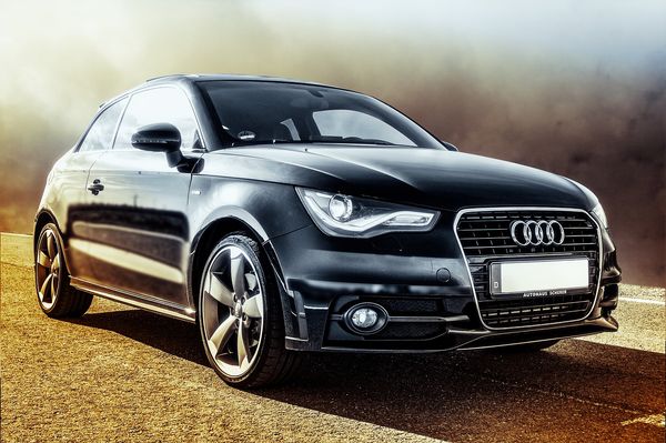 Wybór odpowiedniego samochodu do autoholowania – co warto wiedzieć?